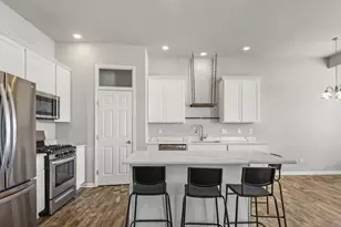 932 Margarets Wy, Belleville, WI 53508 - Photo 7