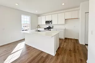 106 O'brien Ct, Columbus, WI 53925 - Photo 11