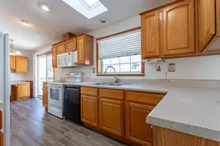 108 Smoke Signal Ln, East Dubuque, IL 60125 - Photo 5