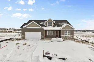 166 S 8 Street, Janesville, WI 53536 - Photo 1