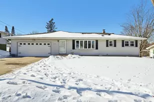 216 Reigstad St, DeForest, WI 53532 - Photo 3