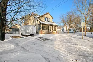 238 W Washington St, Poynette, WI 53955 - Photo 41