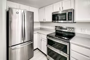 6159 Dell Dr, Madison, WI 53718 - Photo 3