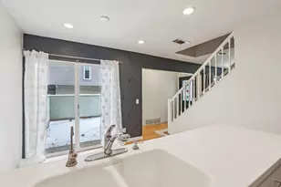 406 East Bluff, Madison, WI 53704 - Photo 7