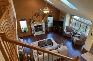 374 N Heatherstone Dr, Sun Prairie, WI 53590 - Photo 13