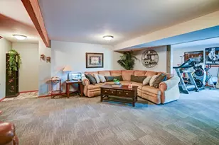 374 N Heatherstone Dr, Sun Prairie, WI 53590 - Photo 59