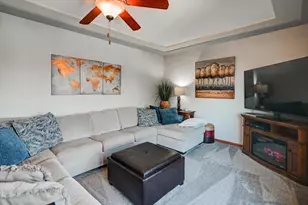 374 N Heatherstone Dr, Sun Prairie, WI 53590 - Photo 29