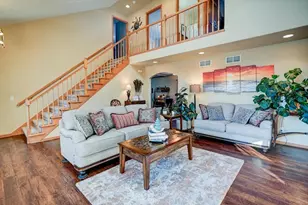 374 N Heatherstone Dr, Sun Prairie, WI 53590 - Photo 11