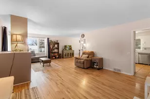 3748 Fairview Dr, Madison, WI 53704 - Photo 11