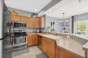 40 Keystone Way, Fitchburg, WI 53711 - Photo 5