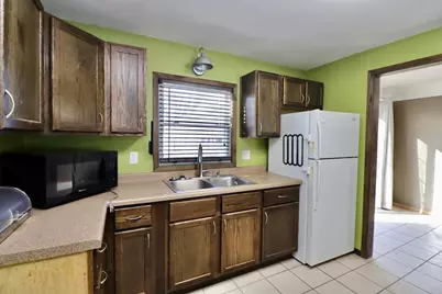 1020 Beloit Avenue, Janesville, WI 53546 - Photo 3