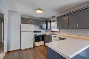 604 E Oak St, Cottage Grove, WI 53527 - Photo 11