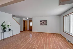 203 Cody Cir, Marshall, WI 53559 - Photo 9