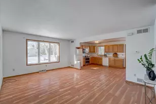 203 Cody Cir, Marshall, WI 53559 - Photo 5