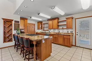 1011 Pine Grove Dr, Reedsburg, WI 53959 - Photo 11