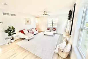 1508 Dahlia Dr, Stoughton, WI 53589 - Photo 9