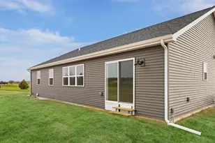 N6285 Blarney Stone Dr, Albany, WI 53520 - Photo 5