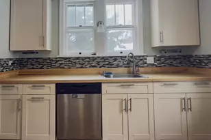 304 Randolph St, Edgerton, WI 53534 - Photo 9