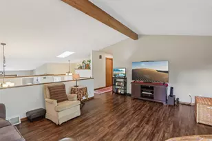 1006 S Division St, Waunakee, WI 53597 - Photo 9