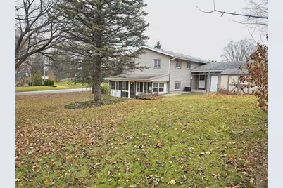 2740 S Nakoma Court, Beloit, WI 53511 - Photo 3