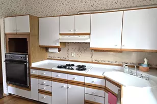 2740 S Nakoma Ct, Beloit, WI 53511 - Photo 11