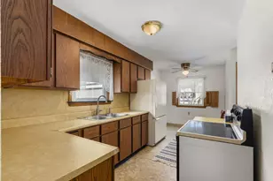 4803 Shore Acres Rd, Monona, WI 53716 - Photo 9