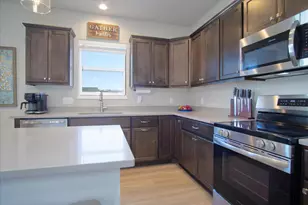 1222 Misty Frst Rd, Sun Prairie, WI 53590 - Photo 5