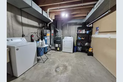 2522 W Memorial Drive, Janesville, WI 53548 - Photo 11