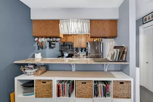 1102 Gammon Ln, Madison, WI 53719 - Photo 9