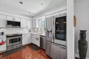 10 Sandy Ct, Madison, WI 53717 - Photo 11