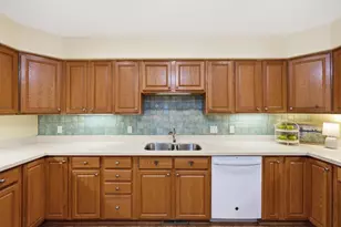 7911 Courtyard Dr, Madison, WI 53719 - Photo 23