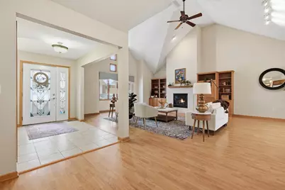 7911 Courtyard Drive, Madison, WI 53719 - Photo 9