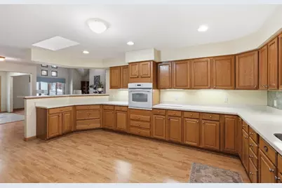 7911 Courtyard Drive, Madison, WI 53719 - Photo 25