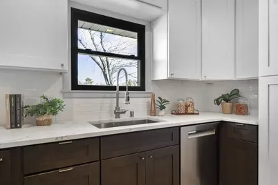 504 Douglas Trail, Madison, WI 53716 - Photo 5