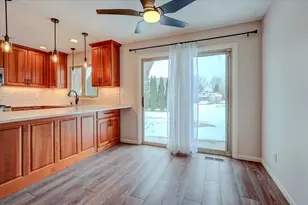 7330 W Branford Ln, Madison, WI 53717 - Photo 5