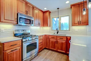 7330 W Branford Ln, Madison, WI 53717 - Photo 7