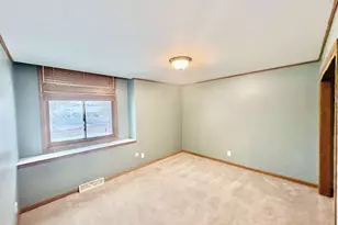 1137 Bayberry Dr, Watertown, WI 53098 - Photo 9