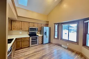 1137 Bayberry Dr, Watertown, WI 53098 - Photo 7