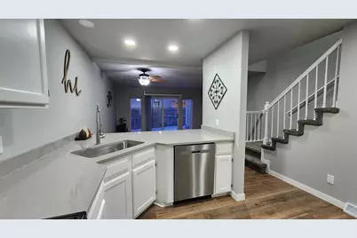 1325 Glacier Hill Drive #2, Madison, WI 53704 - Photo 5