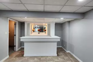 1325 Glacier Hill Dr, Madison, WI 53704 - Photo 35