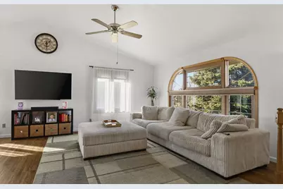 2045 Innsbrooke Drive, Sun Prairie, WI 53590 - Photo 3