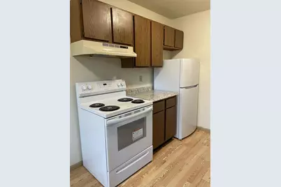 914 N Oak Street, Madison, WI 53704 - Photo 9