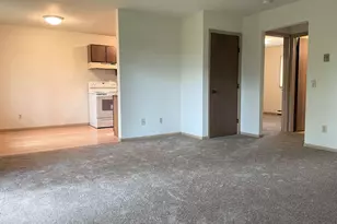 914 N Oak St, Madison, WI 53704 - Photo 3