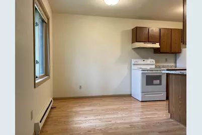 914 N Oak Street, Madison, WI 53704 - Photo 7