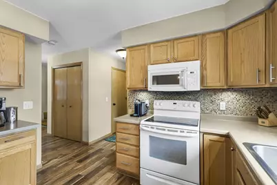 550 N Heatherstone Drive, Sun Prairie, WI 53590 - Photo 13