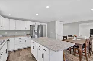 1206 13th St, Brodhead, WI 53520 - Photo 3