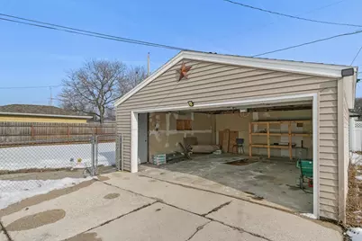 6178 S Cory Avenue, Cudahy, WI 53110 - Photo 37