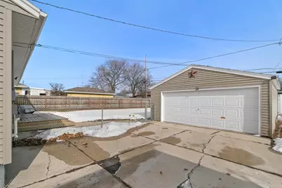 6178 S Cory Avenue, Cudahy, WI 53110 - Photo 45