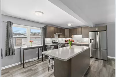 6178 S Cory Avenue, Cudahy, WI 53110 - Photo 5