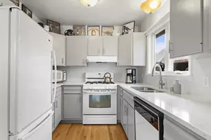 3514 Gregory St, Madison, WI 53711 - Photo 3